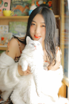 香含玉女峰头露润滞